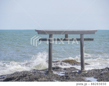 鳥居2　海辺 88265650