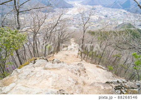 上から見た荷置岩(上郡アルプス) 上から見た荷置岩(上郡アルプス) 88268546