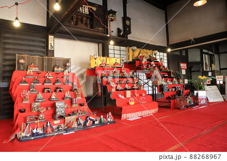 板橋区立郷土資料館　江戸時代後期の旧田中家住宅とひな人形　 88268967