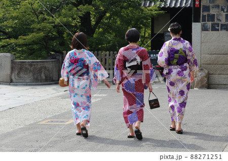 美観地区を浴衣で散策 88271251