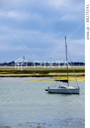 Boat preparing for sailing Boat preparing for sailing 88275541