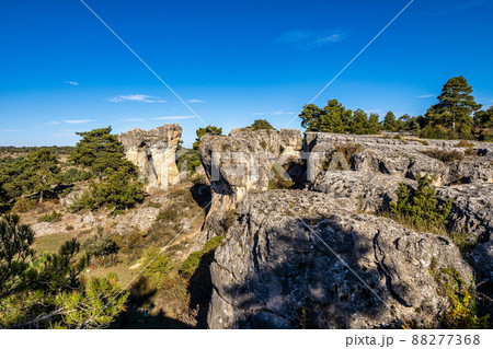 Karstic formations in the Los Callejones de las Majadas park, Cuenca, Spain 88277368