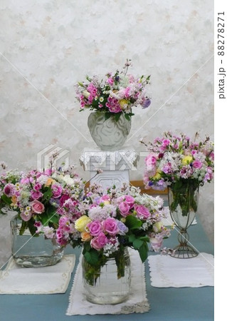 ピンクのミニブーケ 88278271