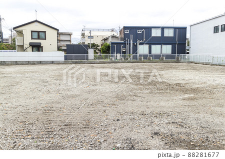 住宅街の空き地 更地 88281677