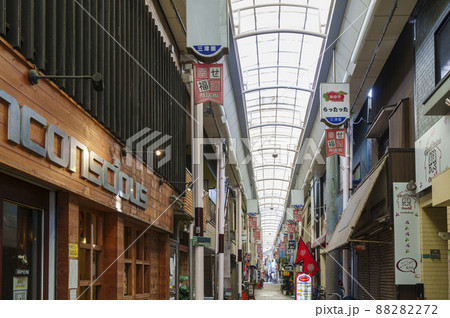 三津屋商店街　【大阪　神崎川駅】 88282272
