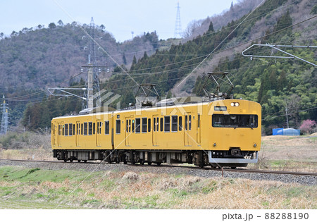 伯備線　黒坂－根雨　JR西日本　115系　G-05編成（岡山） 88288190