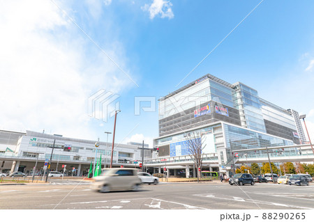 高崎駅東口 駅前の景観 (東三条通り) 88290265