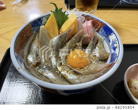 九十九里名物　生イワシ丼 88295804
