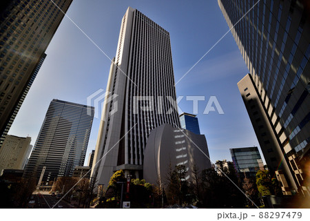 春の新宿副都心、ビル群の夜景 春の新宿副都心、ビル群の夜景 88297479