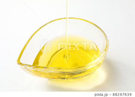 オリーブオイル 88297639