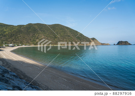 奄美大島の屋鈍海岸 88297916