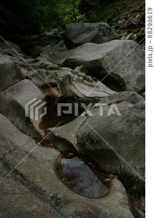鳥取 四季の散歩 赤波川の甌穴 鳥取 四季の散歩 赤波川の甌穴 88298619