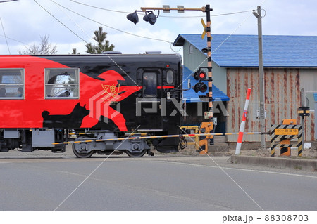 秋田内陸線 新観光車両「秋田マタギ号」 88308703