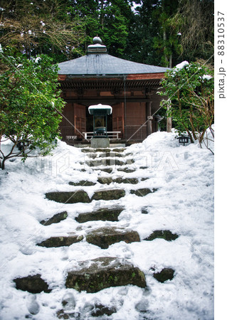 雪の金剛輪寺2022年1月 88310537