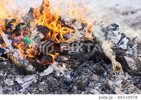北海道のどんと焼き（左義長） 88310978