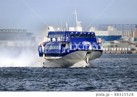 爽快!!疾走クルージング…東京港内を翼走するジェットホイル 88315528