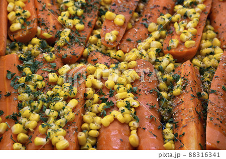 stewed red carrots with yellow corn 88316341