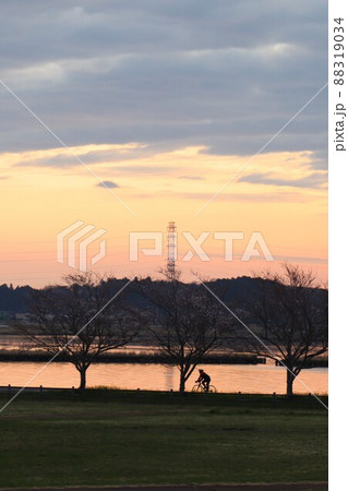小美玉市大井戸湖岸公園から望む風景 88319034