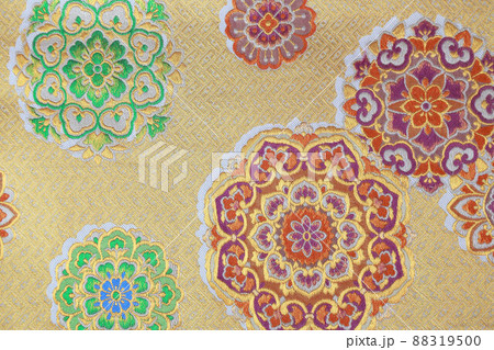 成人式用の振袖の帯の柄 88319500