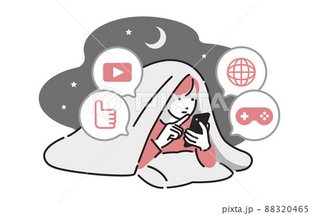 人物 夜更かししてスマホに夢中になる女の子 人物 夜更かししてスマホに夢中になる女の子 88320465