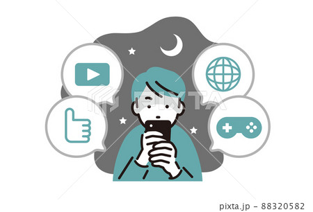 人物 夜更かししてスマホに夢中になる男の子 88320582