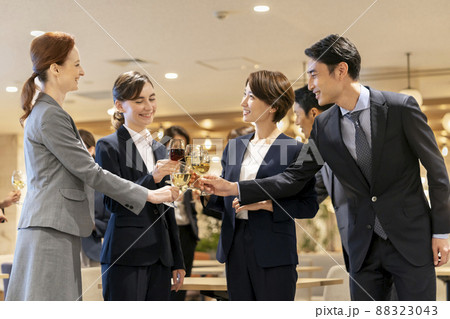 ビジネスレセプション　パーティー　イメージ 88323043