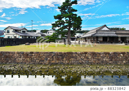 新居関跡(今切関所)の面番所と渡船場護岸:浜松市 新居関跡(今切関所)の面番所と渡船場護岸:浜松市 88323842