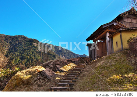 高根城　本曲輪の大手門：浜松市 88323880