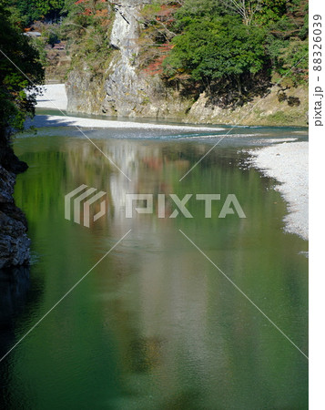 谷峡の歩危峡 88326039