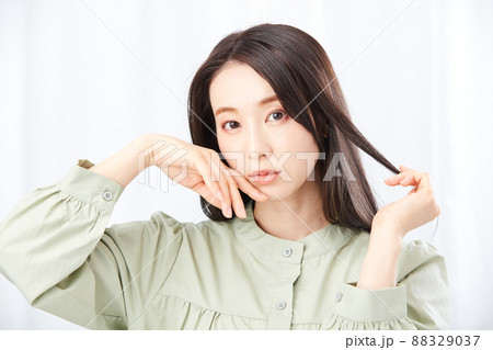 髪の毛のキレイな女性 髪の毛のキレイな女性 88329037