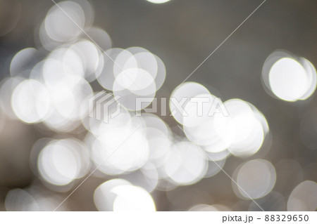 背景素材　光り輝く玉ボケ 88329650