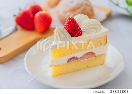 イチゴのショートケーキ 高画質クロースアップ素材 88331803