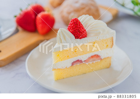 イチゴのショートケーキ 高画質クロースアップ素材 88331805
