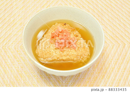 鮭の焼きおにぎり茶漬け 鮭の焼きおにぎり茶漬け 88333435