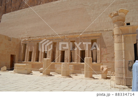 ハトシェプスト女王葬祭殿 88334714