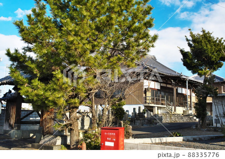 蓮生寺の本堂（旧長島城大手門）：三重県桑名市長島町 88335776