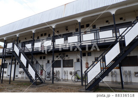 古いアパート 古いアパート 88336518