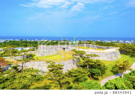 座喜味城跡（沖縄県読谷村） 88343941
