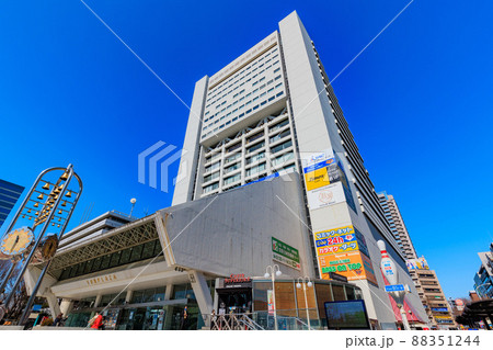 東京 中野区の都市風景 中野サンプラザホール 東京 中野区の都市風景 中野サンプラザホール 88351244