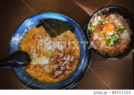 とろりたまごのラーメンとダシ香るTKG(朝ラー) とろりたまごのラーメンとダシ香るTKG(朝ラー) 88351334