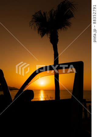 奄美大島　サンセット　サイドミラー　ドライブ 88352791