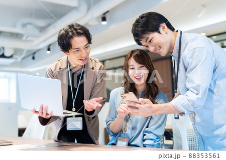 ビジネス　オフィス　エンジニア　撮影協力：WEEK芝大門（サンフロンティア不動産） 88353561