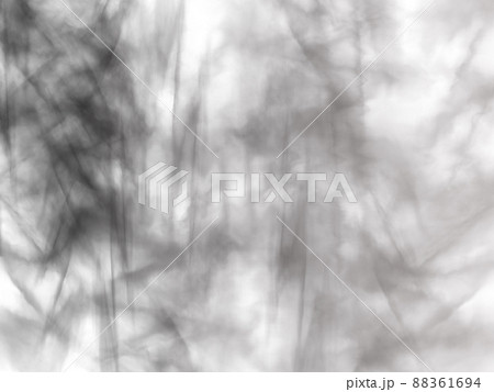 白背景に黒い靄_横 88361694