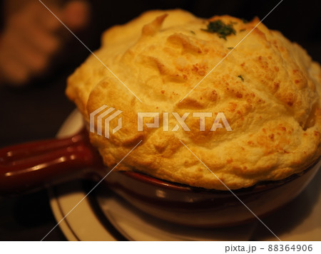 美味しい料理　洋食はいかが？　素朴だけととっても美味しい。ゆったりした時間を過ごそう。喫茶店で過ごす 88364906