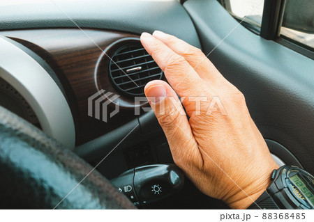 カーエアコン 88368485