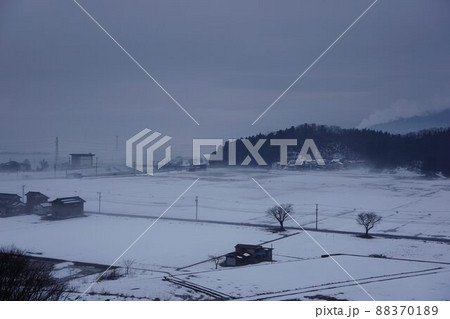 厳しい冬 88370189
