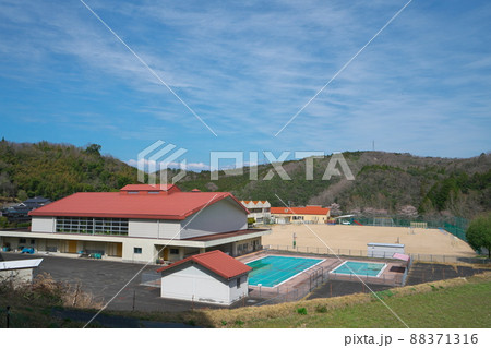 【廃校】美咲町立柵原東小学校4 岡山県久米郡美咲町 【廃校】美咲町立柵原東小学校4 岡山県久米郡美咲町 88371316