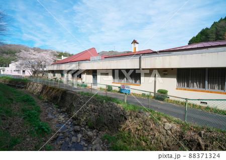 【廃校】美咲町立柵原西小学校3 岡山県久米郡美咲町 【廃校】美咲町立柵原西小学校3 岡山県久米郡美咲町 88371324