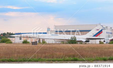 朽ちるツポレフTu-144LL超音速旅客機 朽ちるツポレフTu-144LL超音速旅客機 88371914