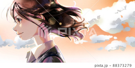 横顔の社会人女性イラスト夕焼け背景 逆光 右スペースありのイラスト素材